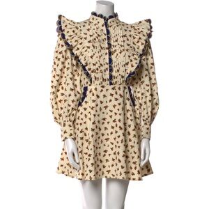 Elegant Cream Floral Long Sleeve Dress